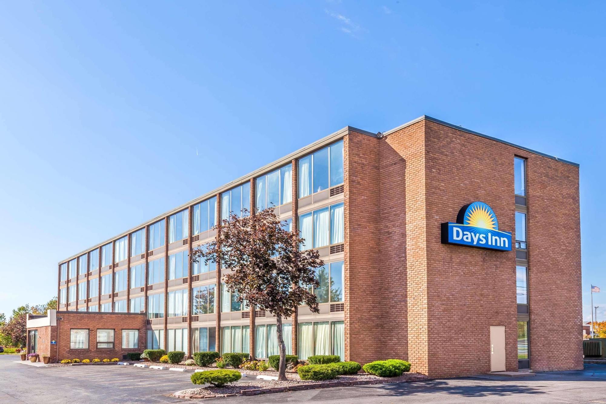Days Inn Syracuse Іст-Сіракуз Екстер'єр фото