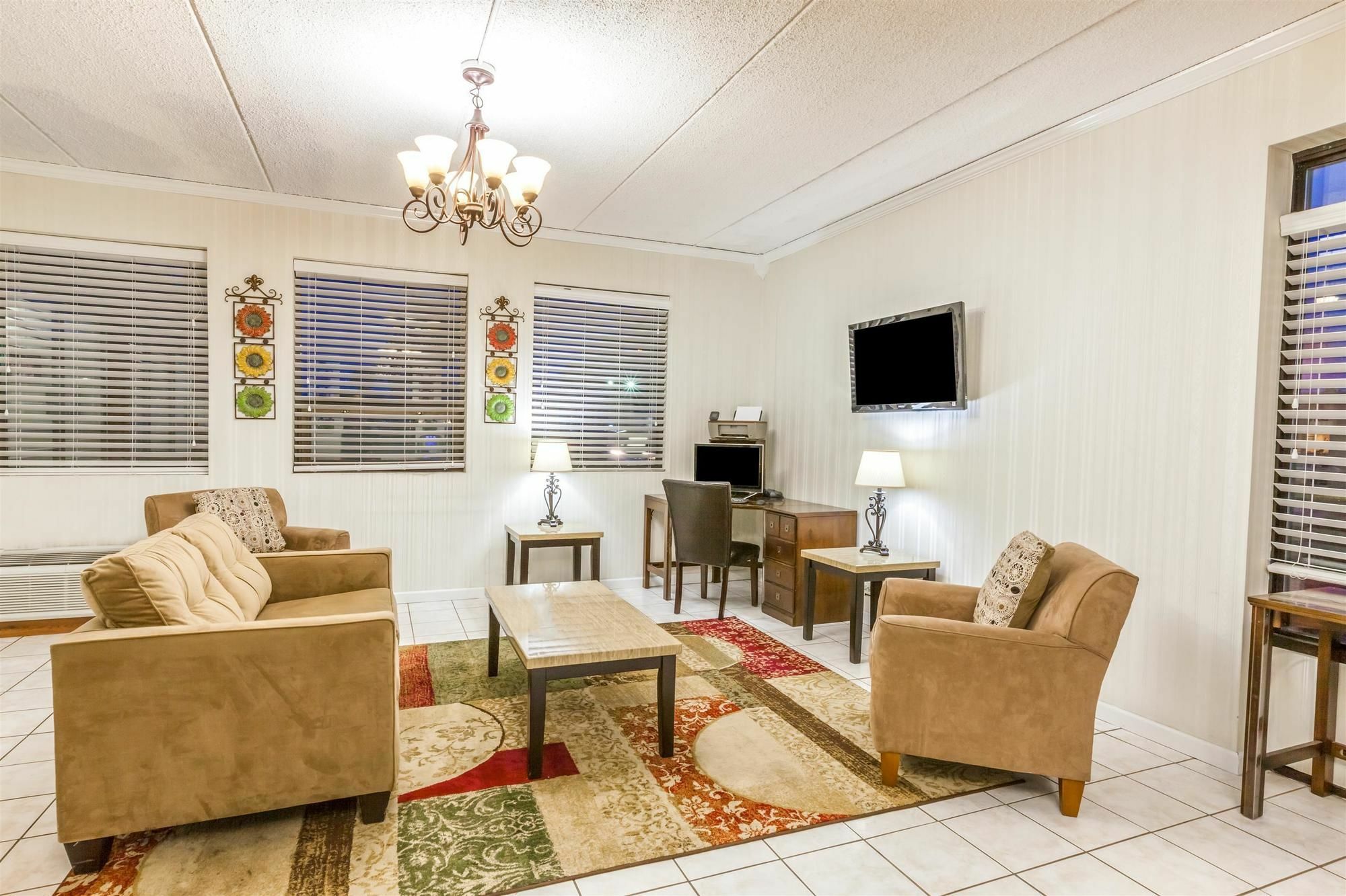Days Inn Syracuse Іст-Сіракуз Екстер'єр фото