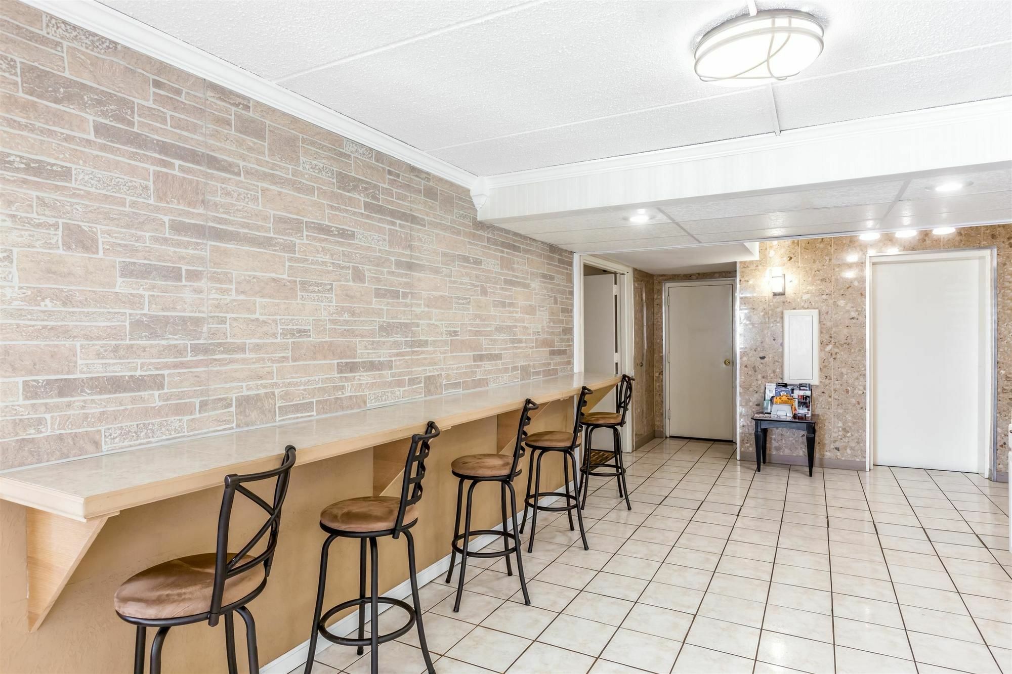 Days Inn Syracuse Іст-Сіракуз Екстер'єр фото
