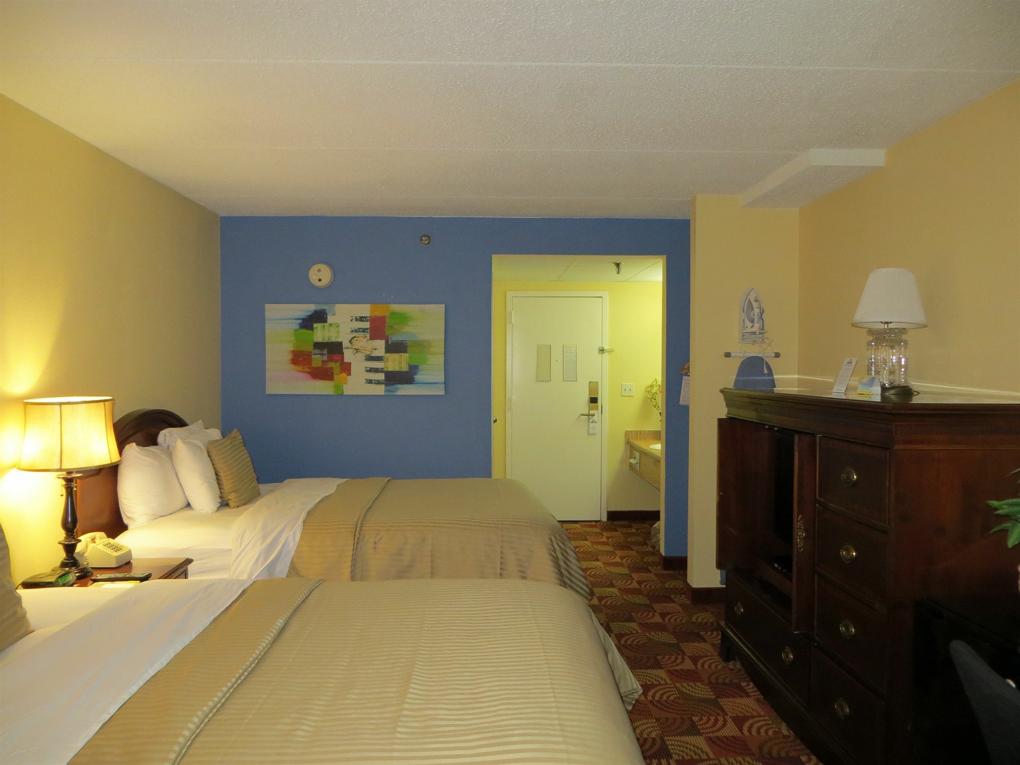Days Inn Syracuse Іст-Сіракуз Екстер'єр фото