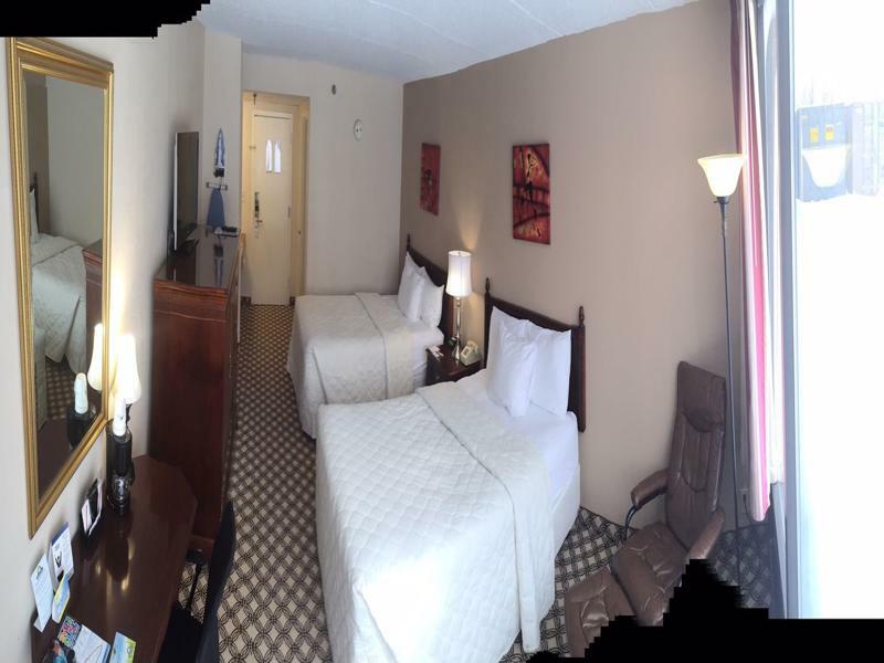 Days Inn Syracuse Іст-Сіракуз Екстер'єр фото